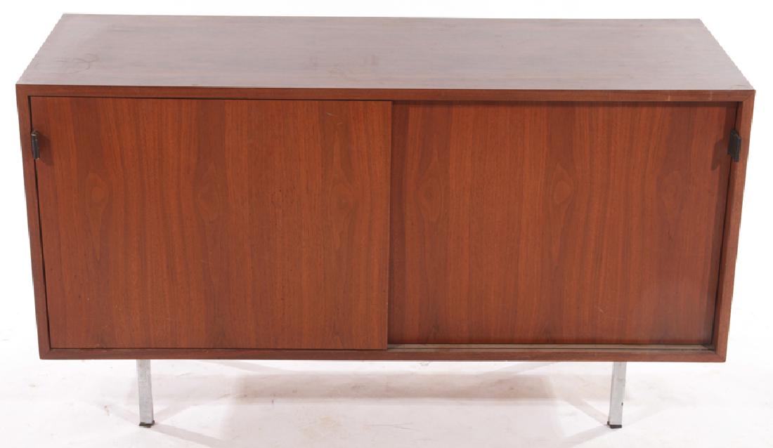 MID CENTURY MODERN WALNUT CABINET 2 DOORS 1960 (1 of 6)