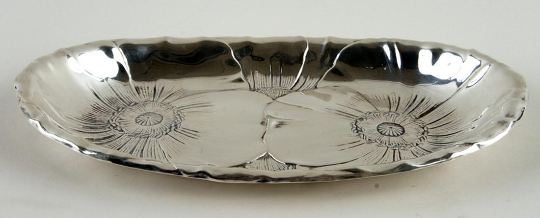 WALLACE STERLING OVAL TRAY POPPY PATTERN (1 of 5)