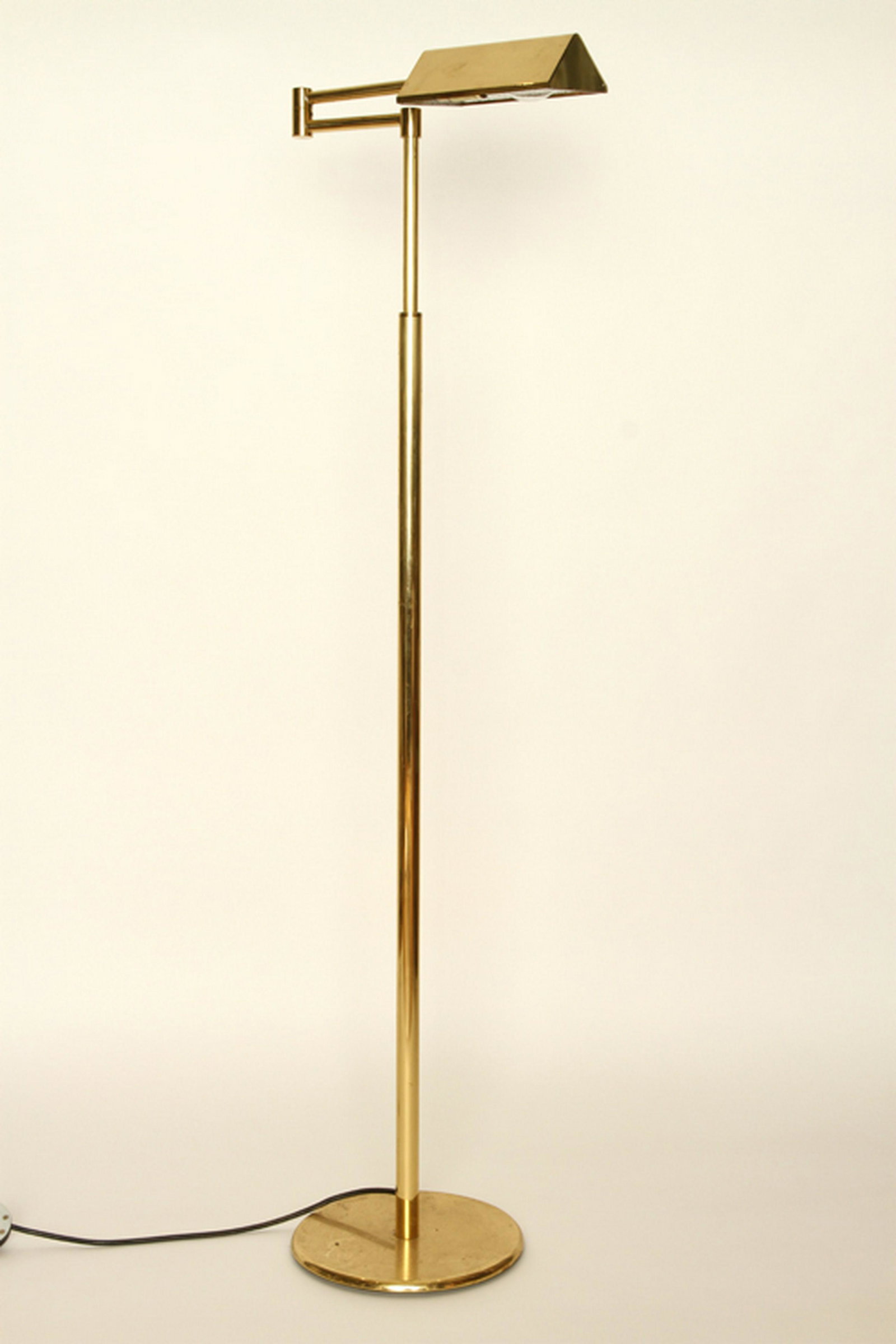 BRASS FLOOR LAMP CEDRIC HARTMAN ATTR. (1 of 8)