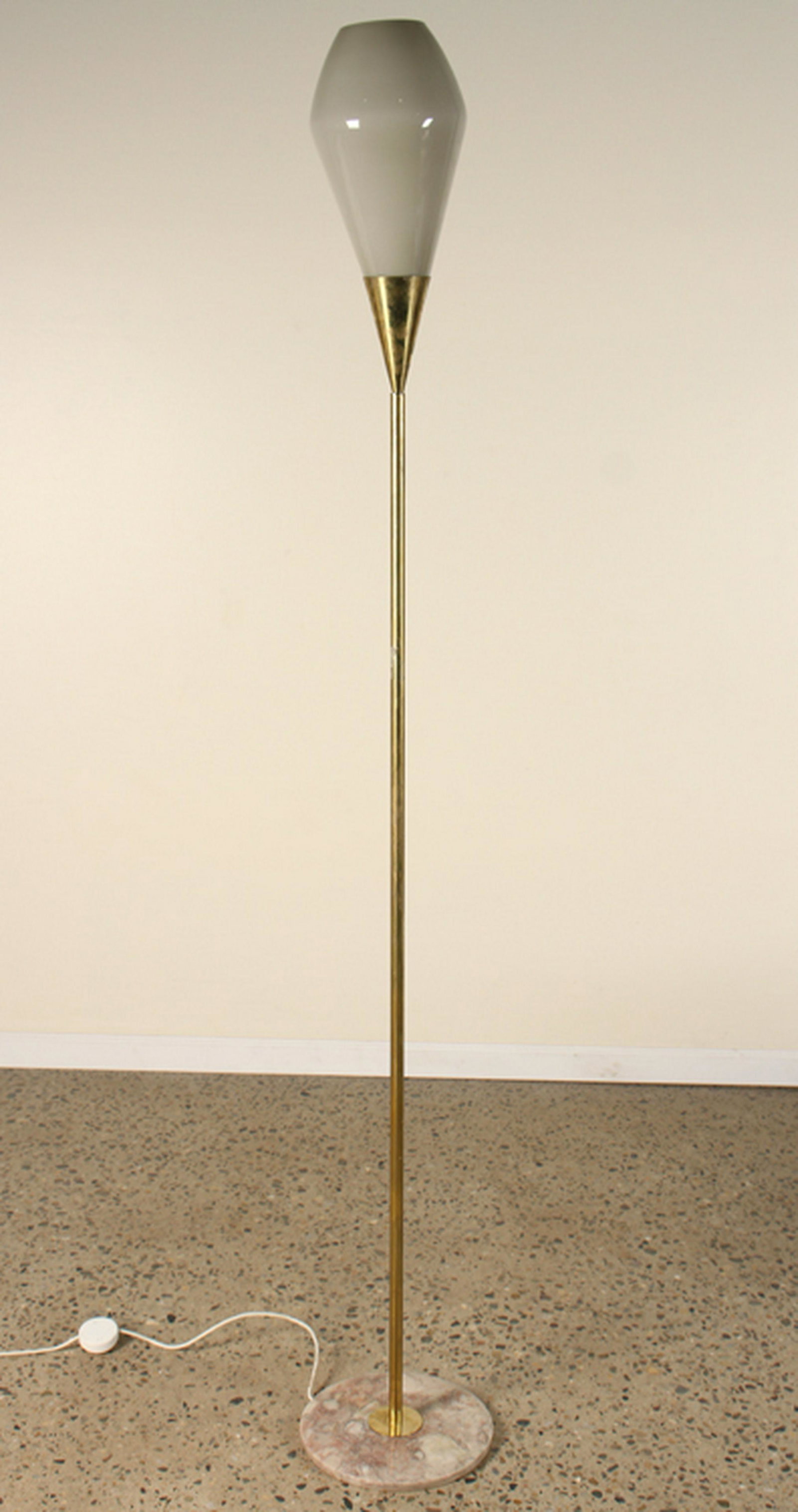 MID CENTURY MODERN ITALIAN GLASS BRASS FLOOR LAMP (1 of 3)