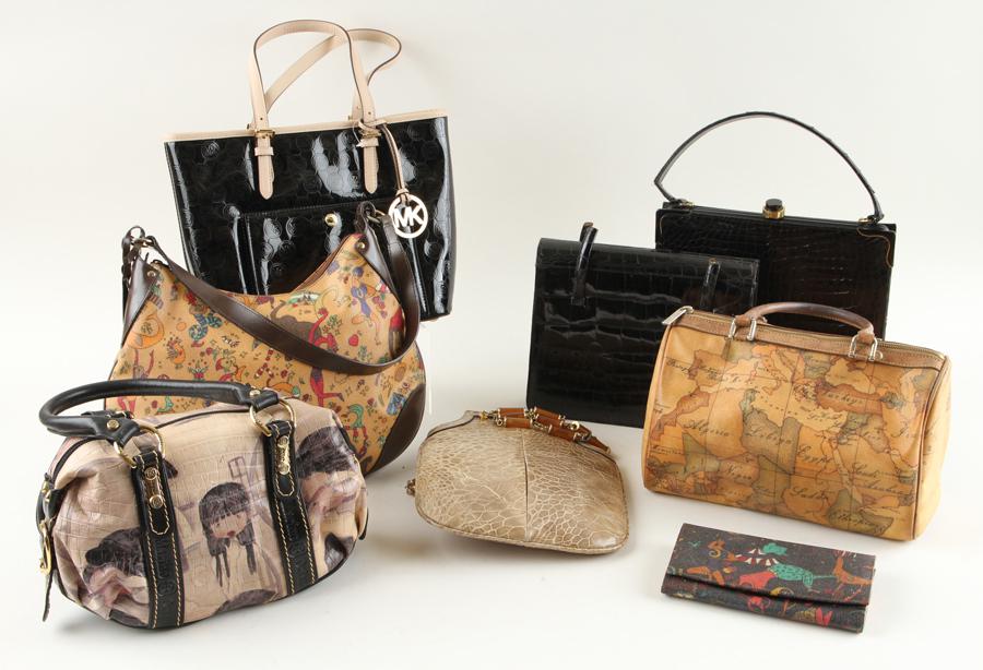 COLLECTION OF SEVEN WOMENS HANDBAGS VINTAGE (1 of 7)