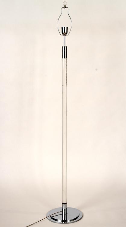 MID CENTURY MODERN LUCITE FLOOR LAMP CHROME BASE (1 of 3)