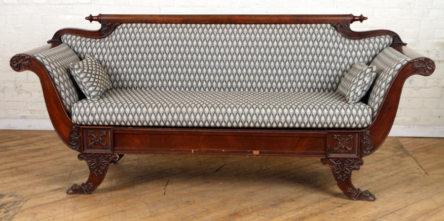 19TH C. FEDERAL STYLE MAHOGANY SOFA CLAW FEET (1 of 5)