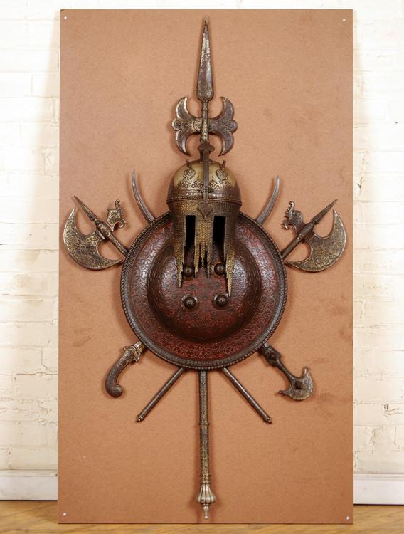 LARGE CAST IRON SHEILD FORM ARMORIAL WALL PLAQUE (1 of 7)