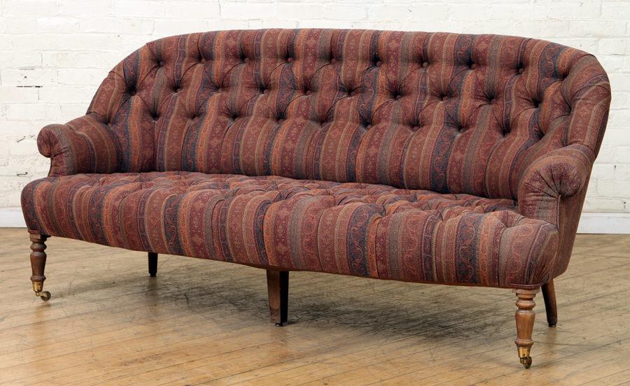 BUTTON BACK NAPOLEON III SOFA WITH TURNED LEGS (1 of 7)