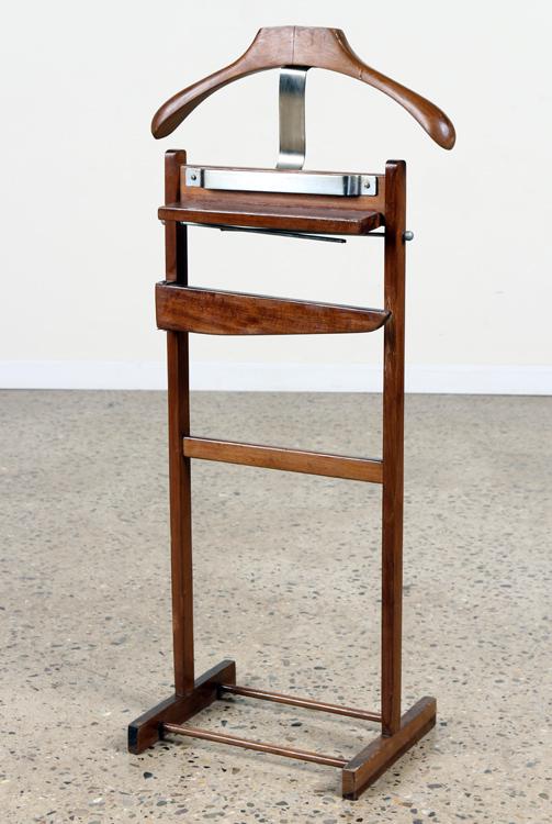 MID CENTURY MAHOGANY DRESSING VALET C. 1940 (1 of 5)