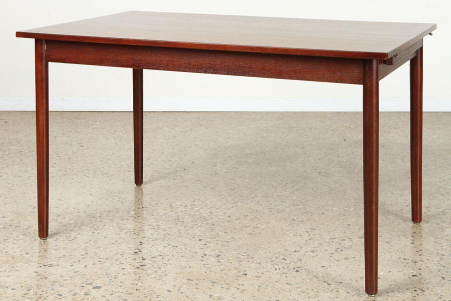 DANISH MAHOHANY DINING TABLE W/ 2 LEAVES (1 of 7)