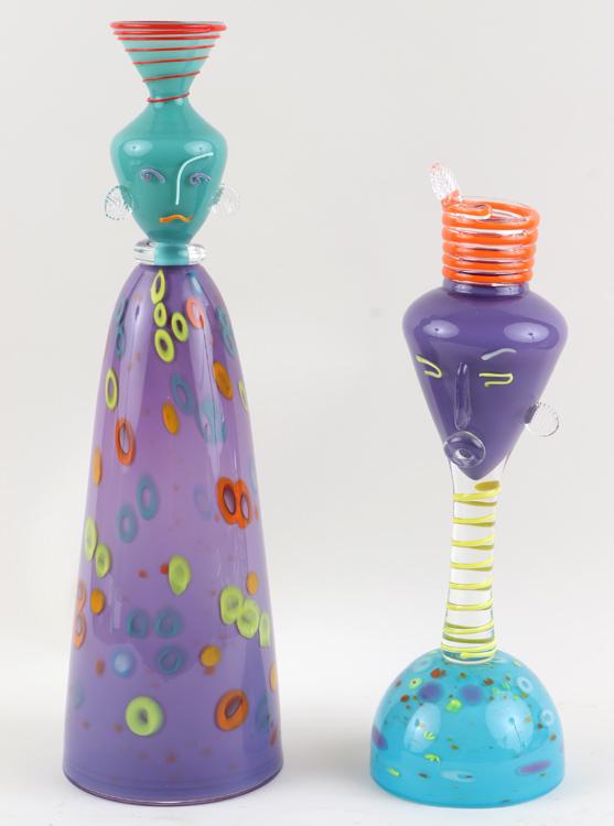 2 MEMPHIS STYLE ART GLASS FIGURAL VASES SIGNED (1 of 8)