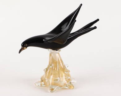 BAROVIER SEGUSO AND FERRO GLASS BIRD PAULY & CO: A Barovier Seguso and Ferro diving glass swallow bird by Pauly & Co. for Murano. Pauly & Co. tag en verso Ht: 9.5" Wd: 5" Dpth: 8.5"