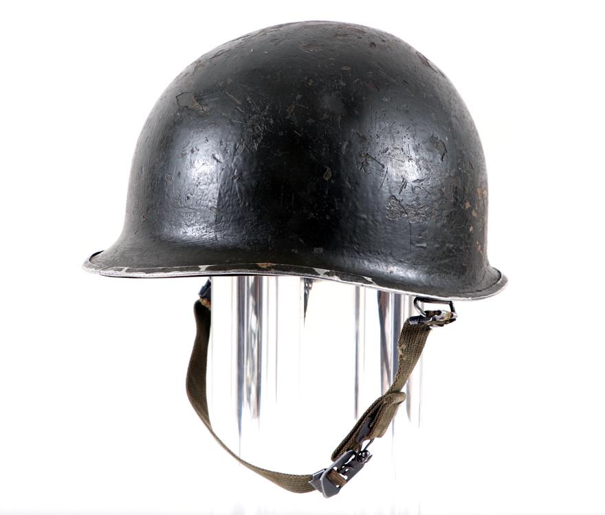 US MILITARY M1 COMBAT STEEL HELMET AND WWII LINER (1 of 8)