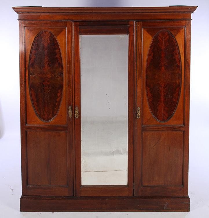 EDWARDIAN MAHOGANY 3-DOOR ARMOIRE C.1890 (1 of 5)