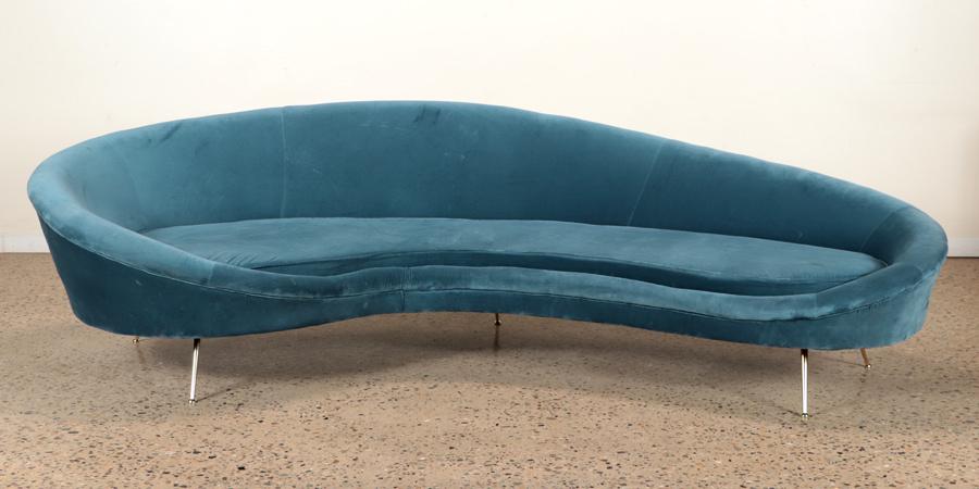 CURVED ITALIAN UPHOLSTERED SOFA MANNER FEDERICO MUNARI: A curved Italian upholstered sofa in the manner of Federico Munari. Ht: 29.5" Wd: 104" Dpth: 48" Seat: 14.75"