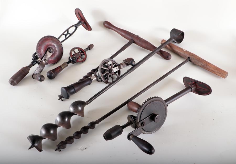 COLLECTION OF SEVEN ANTIQUE HAND TOOLS (1 of 7)