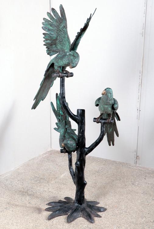 BRONZE GARDEN SCULPTURE THREE PARROTS ON A TREE (1 of 8)