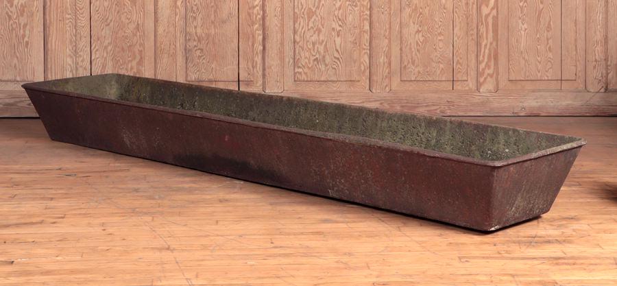 LARGE 19TH CENTURY CAST IRON TROUGH SIGNED (1 of 5)