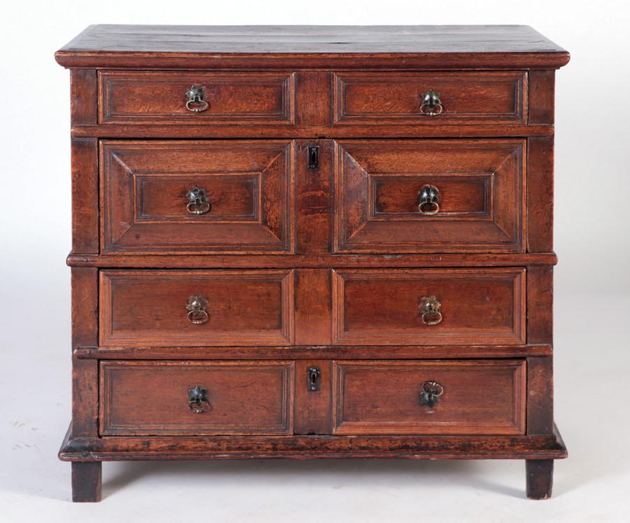 18TH C. ENGLISH OAK 3 DRAWER CHEST (1 of 6)