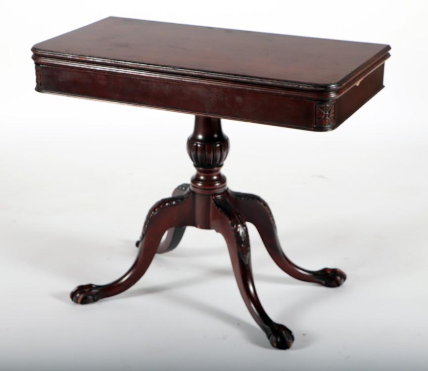 CHIPPENDALE STYLE FLIP TOP GAMES TABLE C. 1940 (1 of 7)
