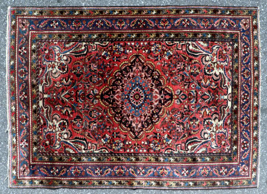 PERSIAN LILIHAN RUG (1 of 4)