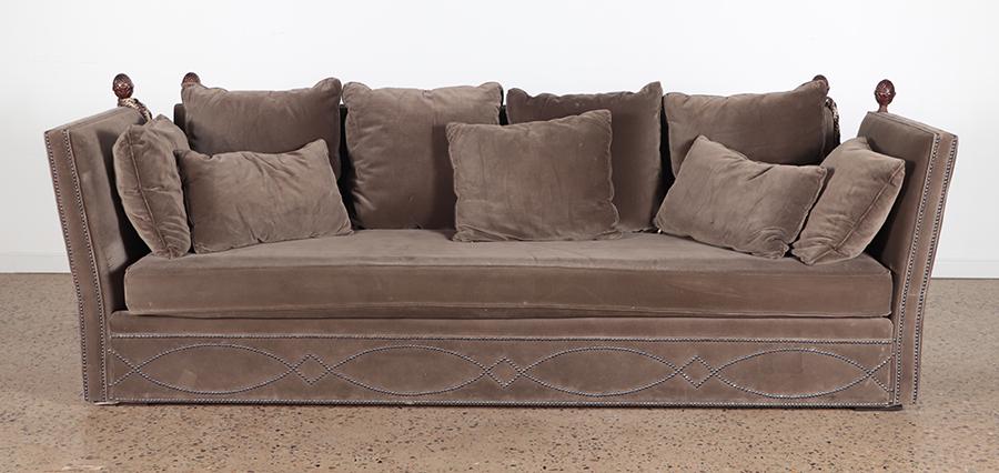 LARGE KNOLL STYLE SOFA BRASS TACK DECORATION (1 of 7)