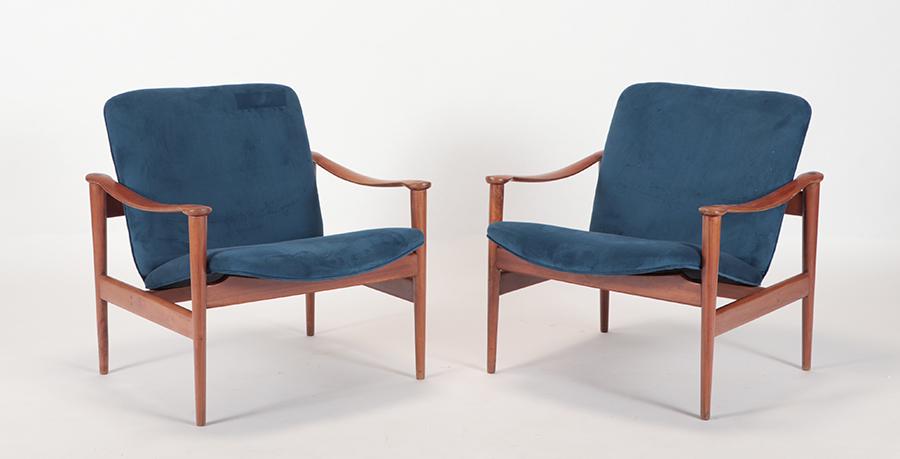 PAIR OF OPEN ARM CHAIRS 1960 (1 of 6)