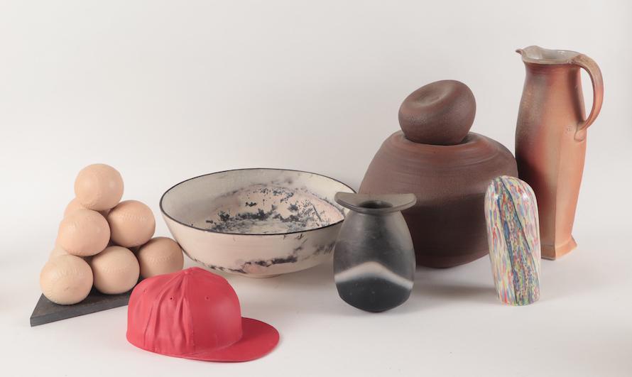 SEVEN PIECES OF CERAMIC OBJECTS (1 of 8)