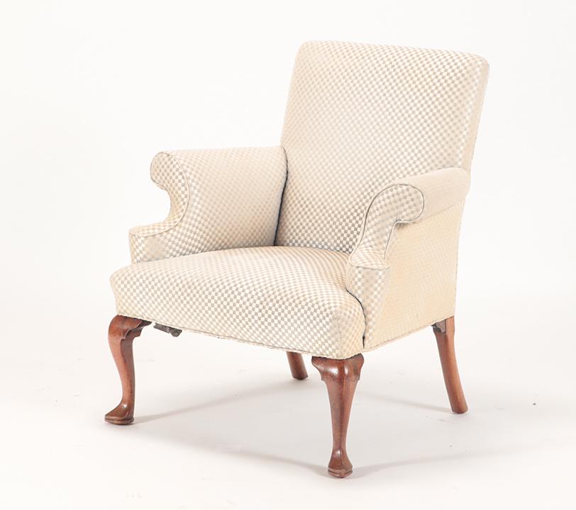 WALNUT QUEEN ANNE STYLE LIBRARY CHAIR C.1900 (1 of 5)