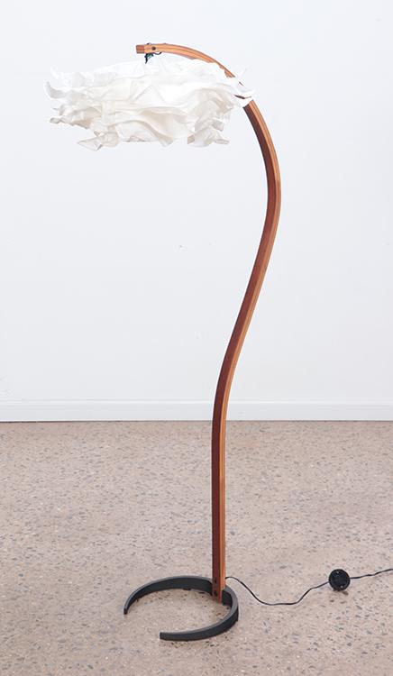 BENTWOOD AND IRON FLOOR LAMP BY CAPRANI (1 of 7)