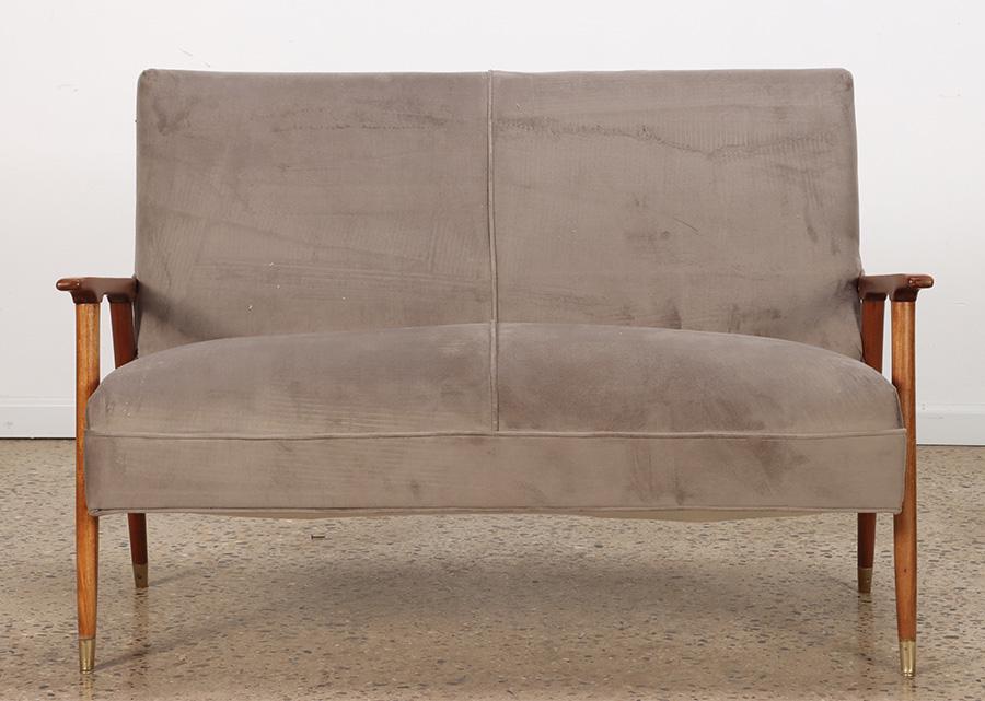 AN OPEN ARM SETTEE BY BONTA  1960 WITH NEW FABRIC. (1 of 6)