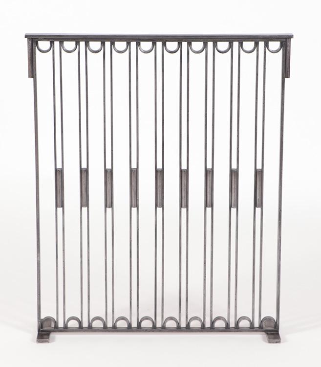 ELEGANT FRENCH IRON FIRE SCREEN (1 of 4)