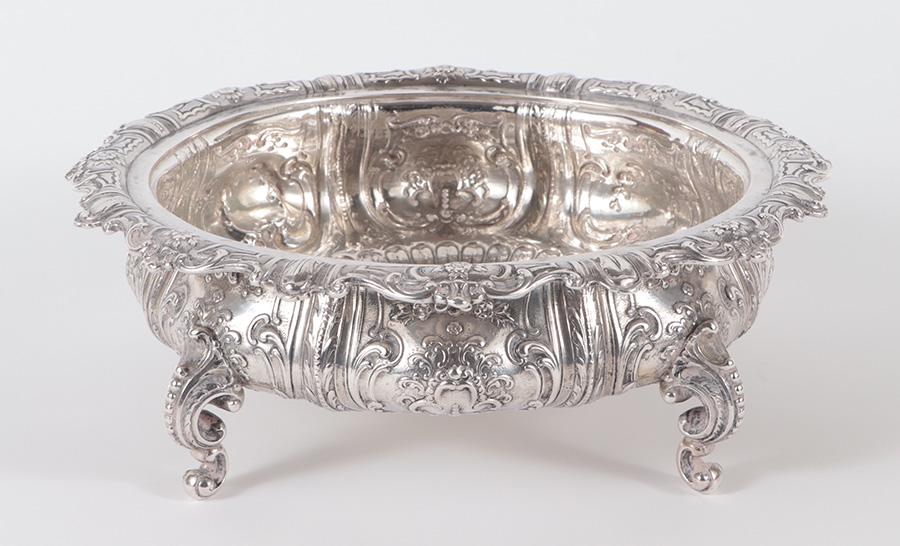REPOUSSE STERLING SILVER BOWL C.1900 (1 of 5)