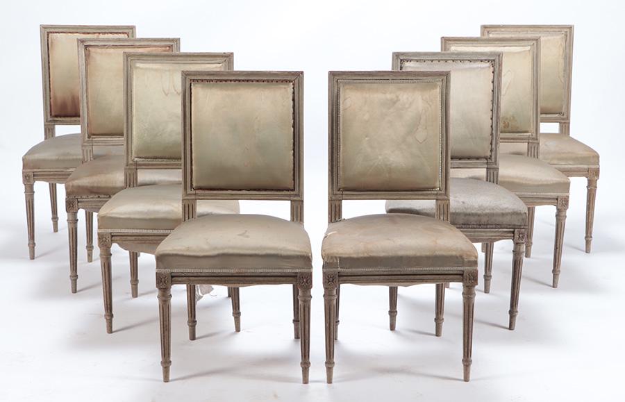 EIGHT FRENCH PAINTED LOUIS XVI STYLE DINING ROOM CHAIRS WITH SQUARE BACK C 1930. (1 of 6)