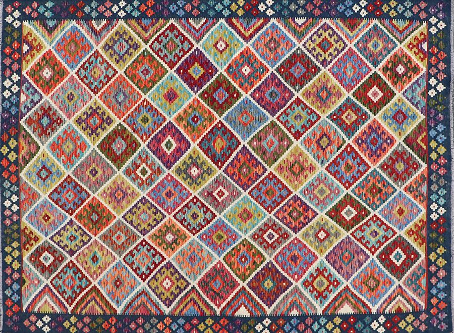 TUKRISH KILIM RUG: Turkish Kilim Rug Ht: 7'1" Wd: 9'6"