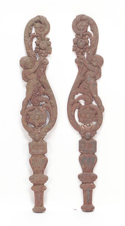 PAIR OF CAST IRON FIGURAL WALL HANGINGS. (1 of 4)