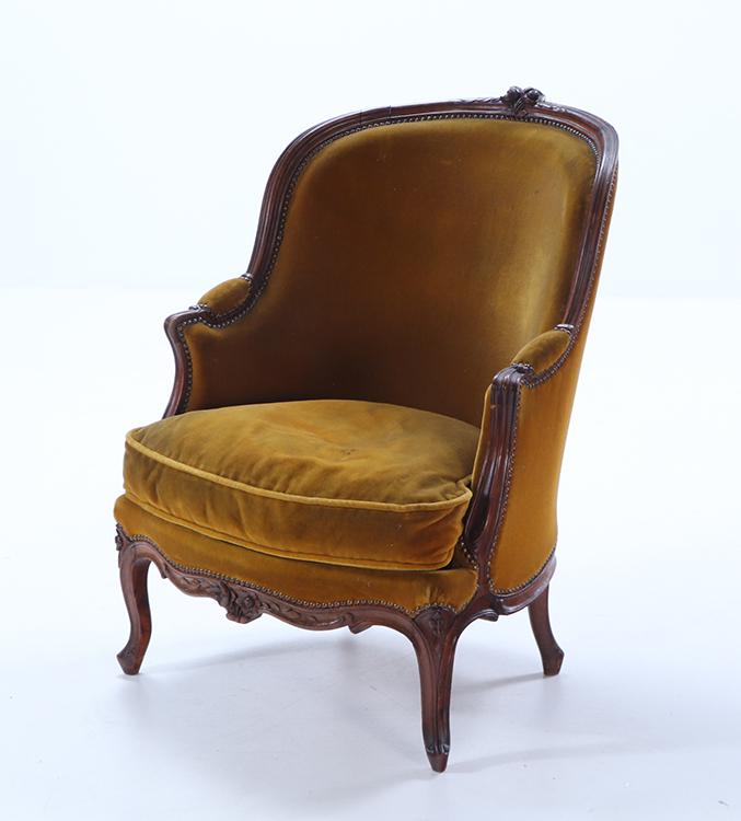 FRENCH WALNUT BERGERE CHAIR IN THE LOUIS XV STYLE C 1900. (1 of 6)