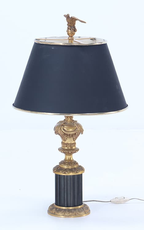 BRONZE FRENCH EMPIRE STYLE TABLE LAMP WITH EAGLE FINIAL AND METAL SHADE C 1945. (1 of 5)