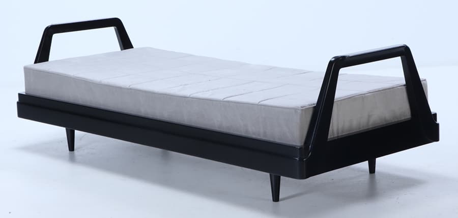 A SLEEK EBONIZED DAYBED IN THE MANNER OF ANDRE ARBUS WITH NEW UPHOLSTERY CIRCA 1940 (1 of 5)