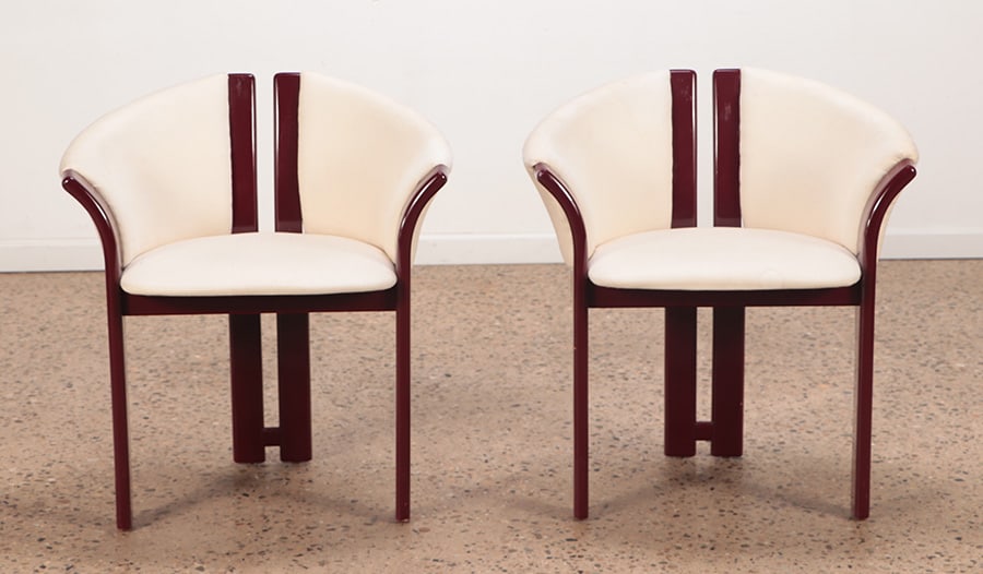 PAIR OF LACQUERED CHAIRS IN THE MANNER OF TOBIA SCARPA. (1 of 10)