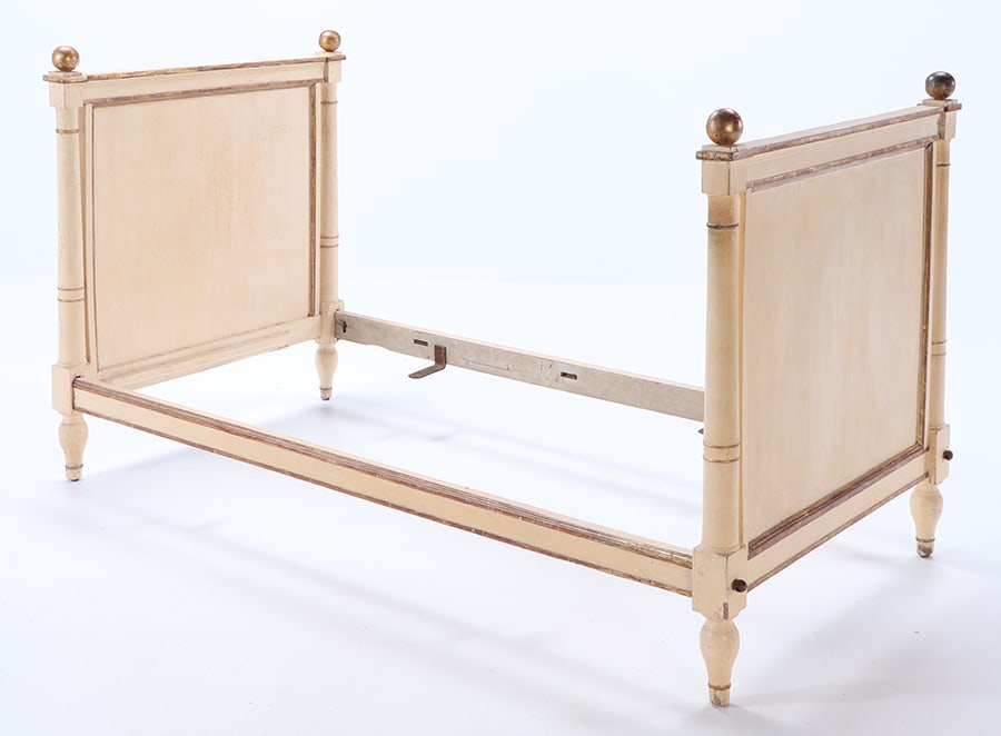 DIRECTOIRE PAINTED AND GILT FRENCH DAYBED WITH BALL FORM FINIALS. (1 of 6)