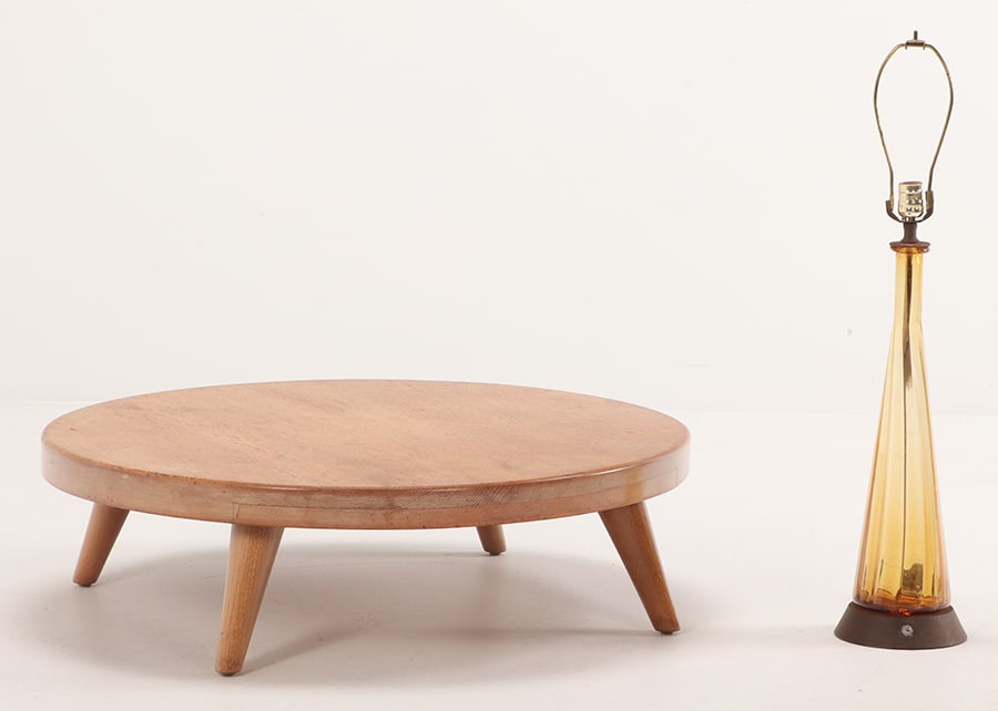 ROUND OAK COFFEE TABLE AND GLASS TABLE LAMP BOTH C 1955. (1 of 6)