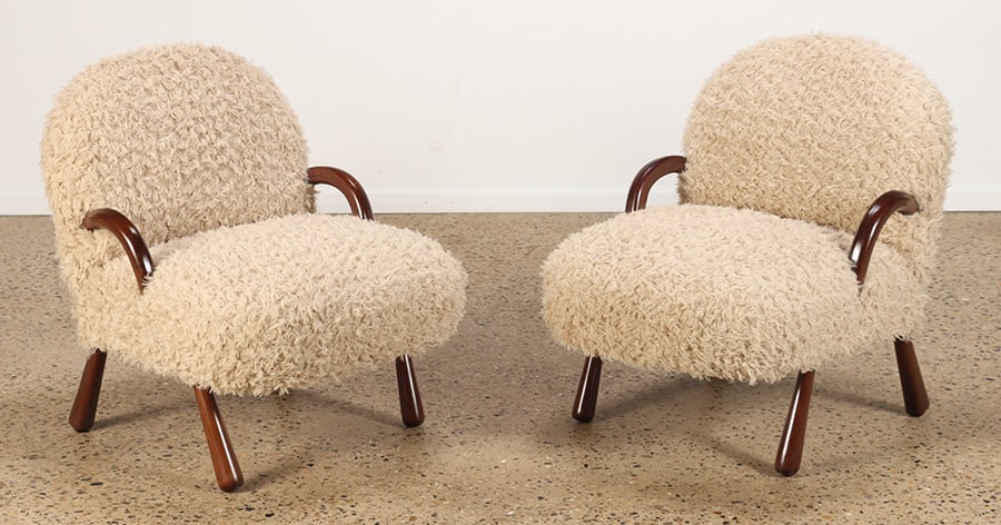PAIR OF OPEN ARM LOUNGE CHAIRS WITH ROLLED ARMS AND FAUX SHEEP SKIN UPHOLSTERY. (1 of 7)