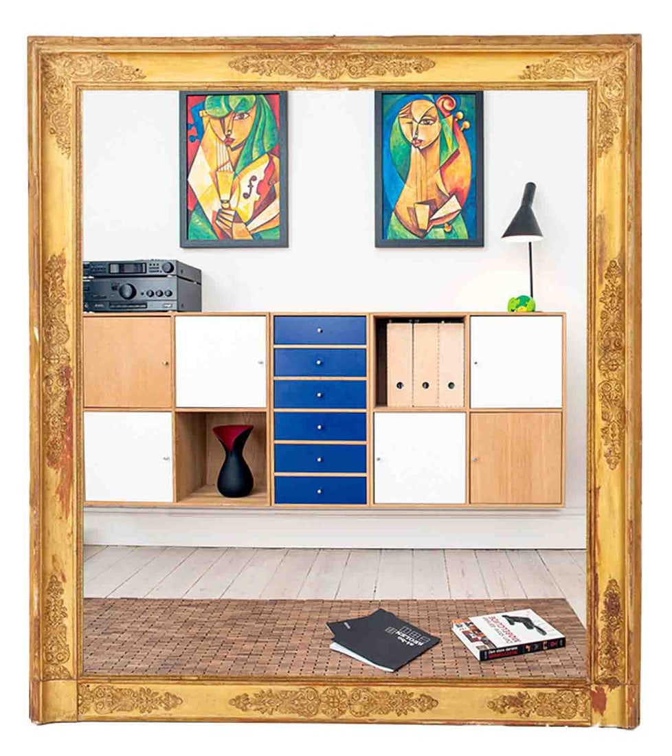 NINETEENTH CENTURY FRENCH EMPIRE GILTWOOD MIRROR WITH DECORATED FRAME. (1 of 6)