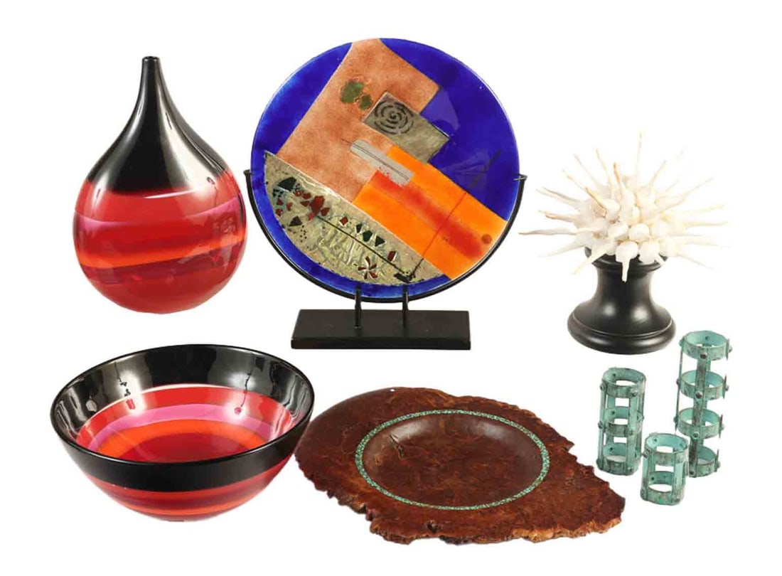 SEVEN PIECES OF CONTEMPORARY DESIGN OBJECTS. (1 of 9)