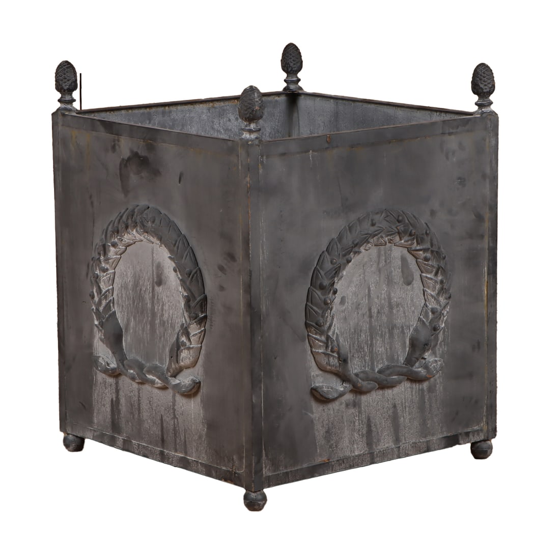 IRON PLANTER BOX WITH WREATH DECORATION ON BALL FEET. (1 of 5)