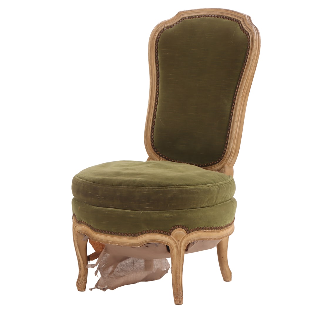PAINTED FRENCH LOUIS XV STYLE BOUDOIR CHAIR C 1940.: Painted French Louis XV style boudoir chair C 1940. Ht: 31.25" Wd: 18.5" Dpth: 22.5" Seat: 14"