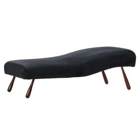 UPHOLSTERED CHAISE LOUNGE WITH BASEBALL BAT LEGS.