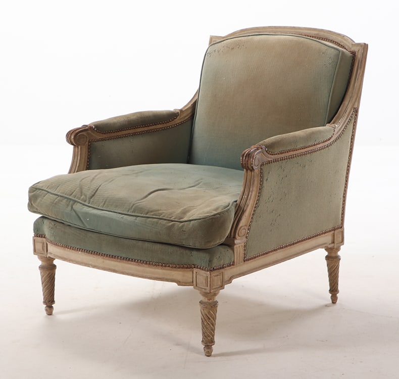 PAINTED OVERSIZED LOUIS STYLE BERGERE CHAIR ATTRIBUTED TO JANSEN HAVING TWISTED LEGS C 1930. (1 of 4)