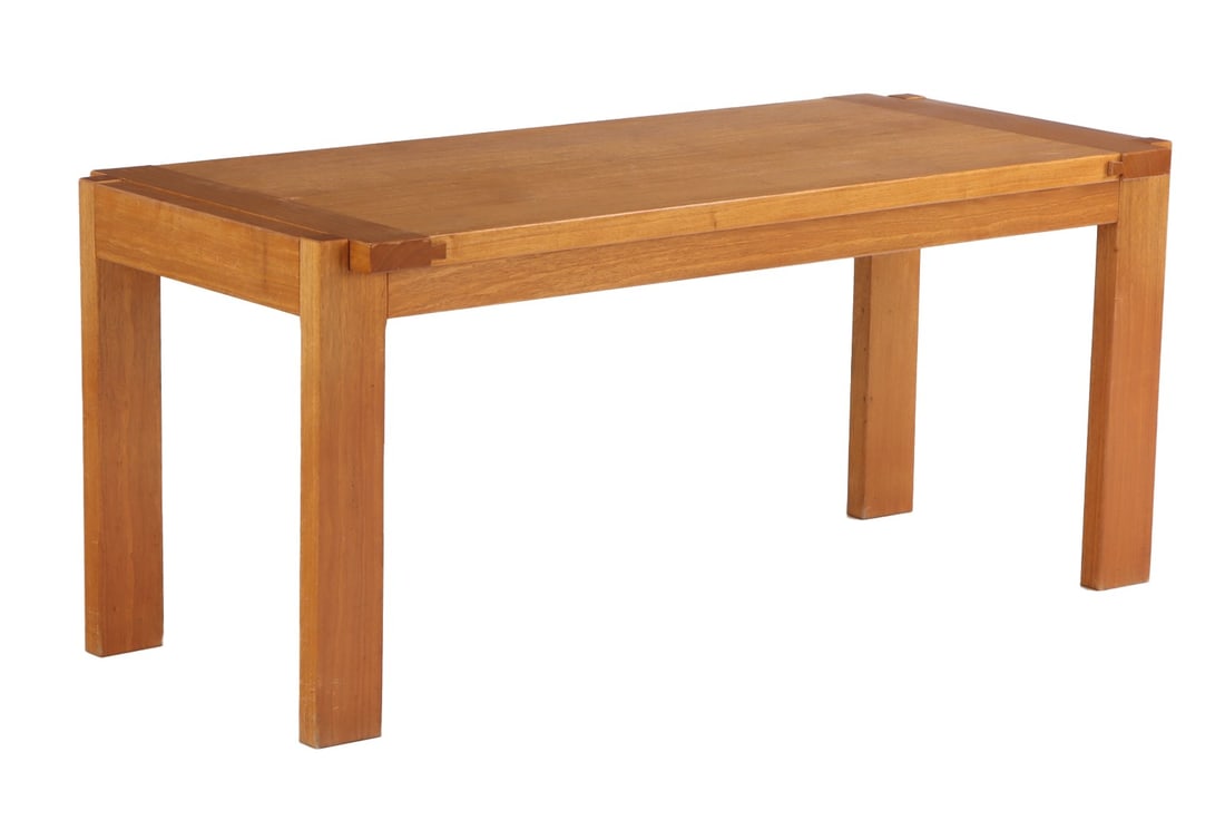 FRENCH MAHOGANY DINING TABLE ATTRIBUTED TO MAISON REGAIN C 1960. (1 of 6)