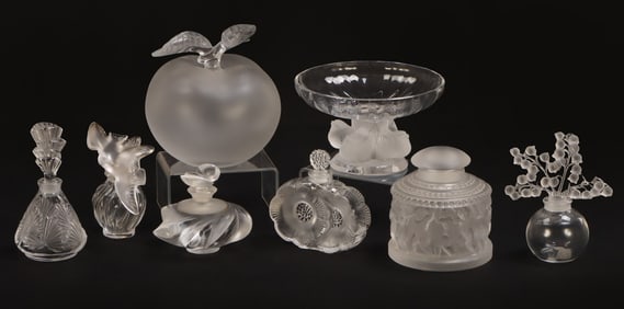 8 PCS LALIQUE CRYSTAL VANITY OBJECTS INCLUDING DRESSER PERFUME BOTTLES, "GRAND POMME" AND A