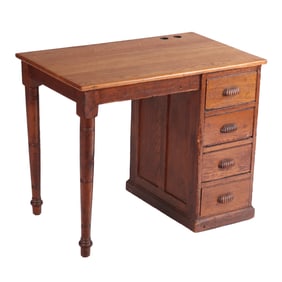 LATE VICTORIAN OAK SINGLE PEDESTAL WRITING DESK.