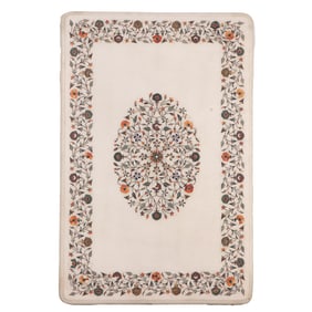 INDIAN INLAID MARBLE TOP WITH FLOWERS.